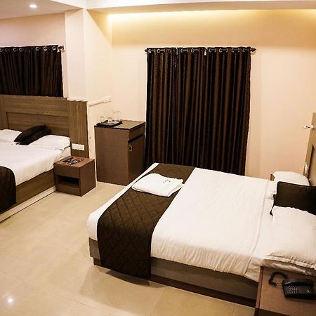 Hotel De L'Amour Port Blair Ngoại thất bức ảnh