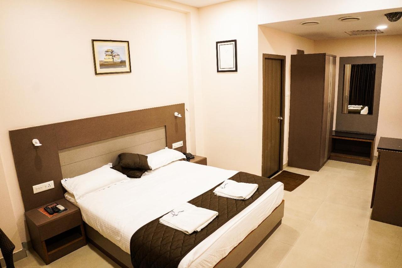 Hotel De L'Amour Port Blair Ngoại thất bức ảnh